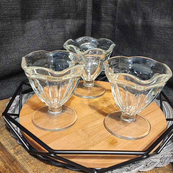 3 Small Sundae Cups - Picture 6 of 7